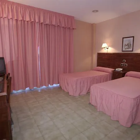 San Gabriel 3*